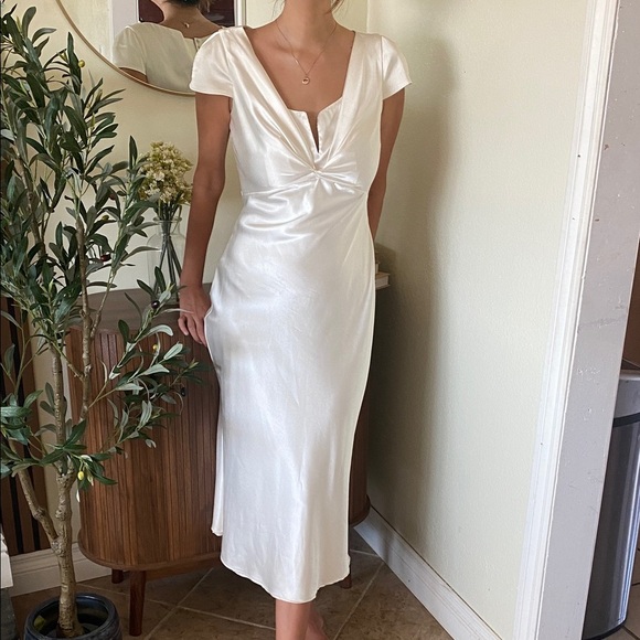 Eliza J Ivory Satin Midi Dress size 6 - Picture 1 of 12